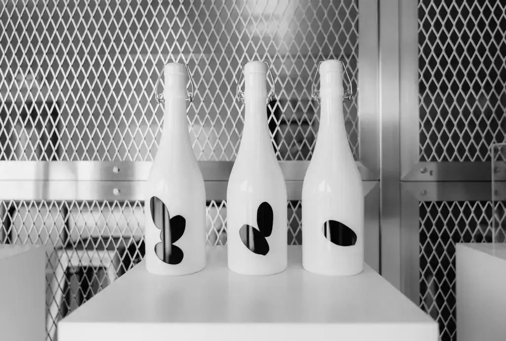 陶瓷樽的一、二、三粒米