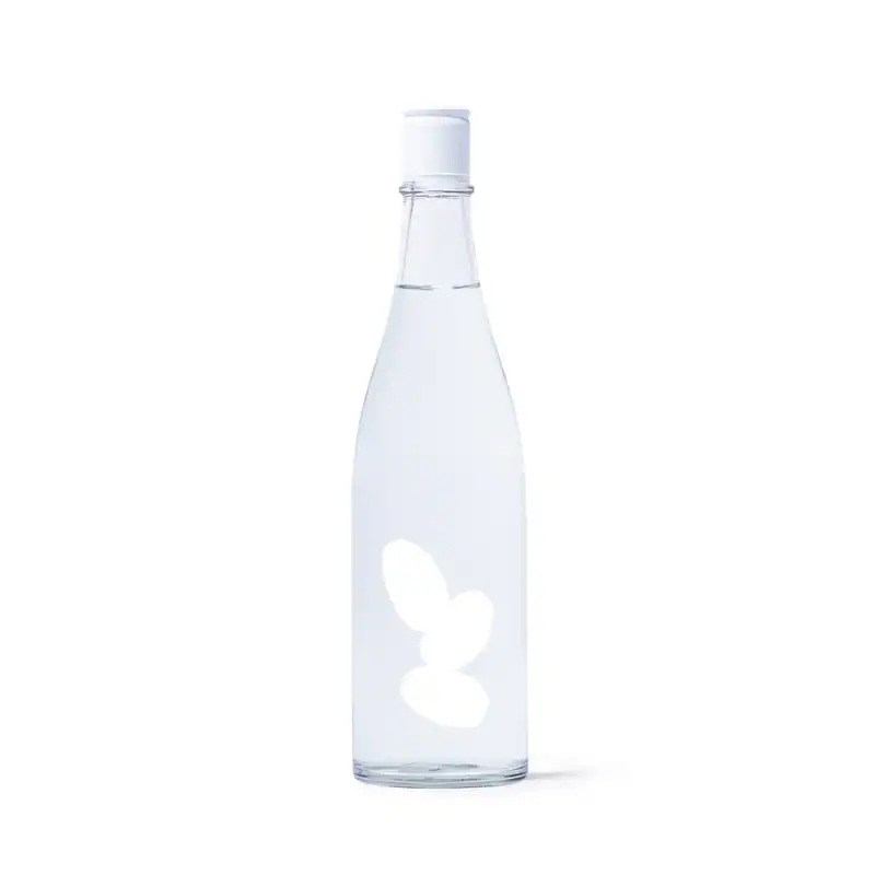 三粒米清酒三正面圖